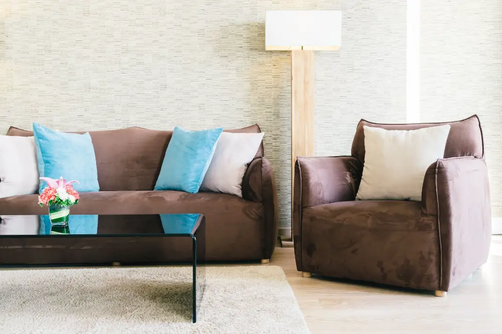decoration-livingroom-interior (1).webp
